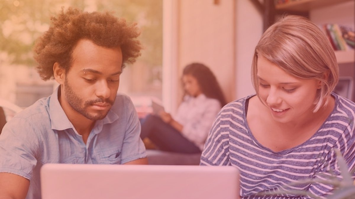 How to Manage Online Classes for CRNA School and Staying Motivated