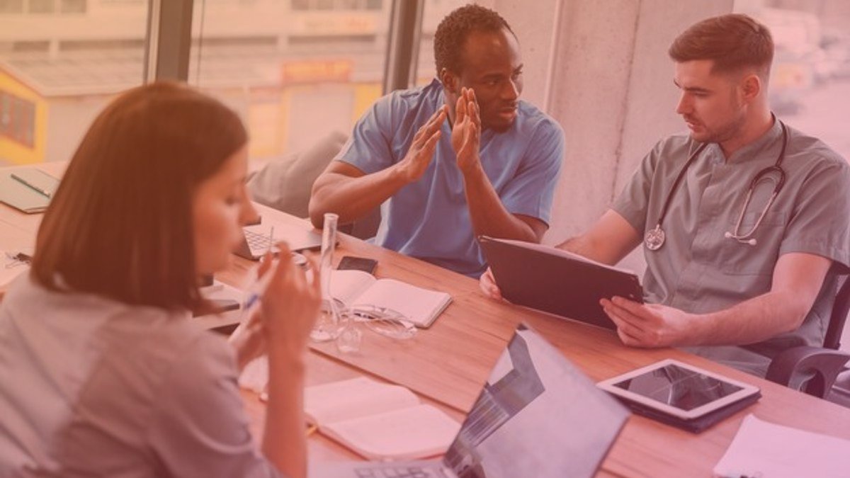 How to Survive the Didactic Phase of CRNA School: Real Tips from a Student Who’s Been There